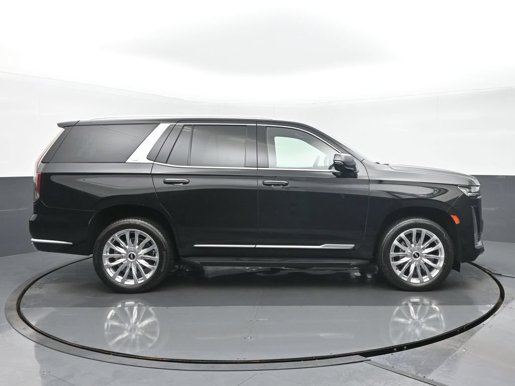 Used 2023 Cadillac Escalade Premium Luxury AWD/4WD image 2
