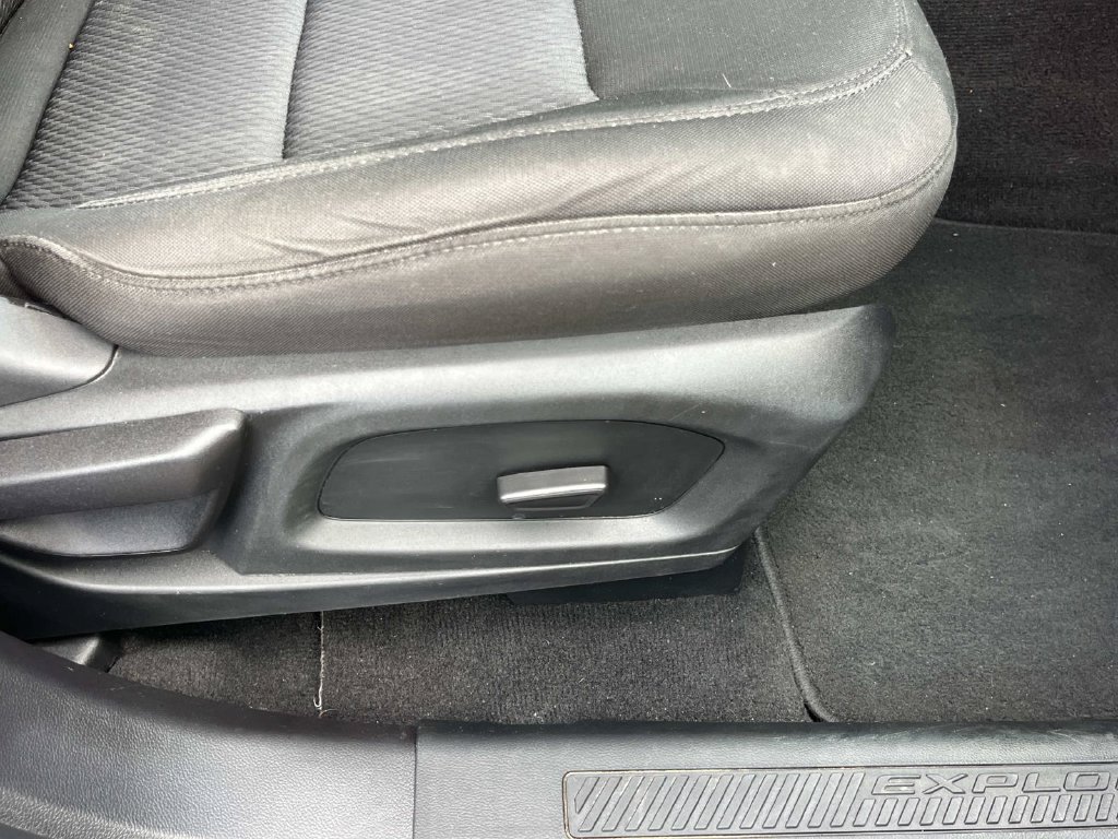 Used 2022 Ford Explorer XLT RWD image 31