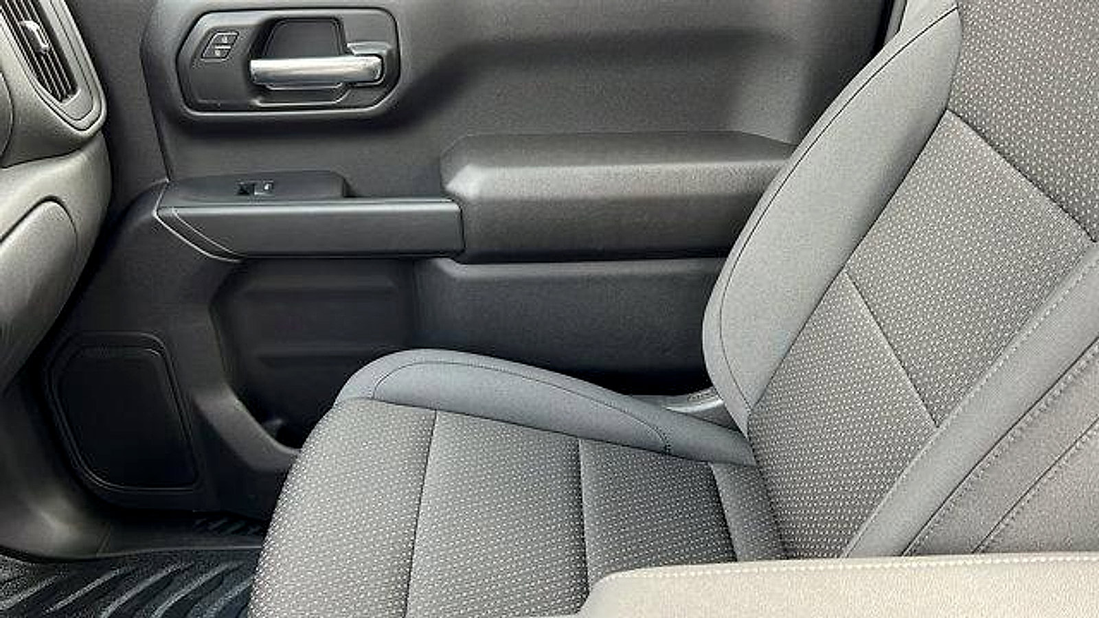 New 2026 Chevrolet Silverado 1500 W/T image 17