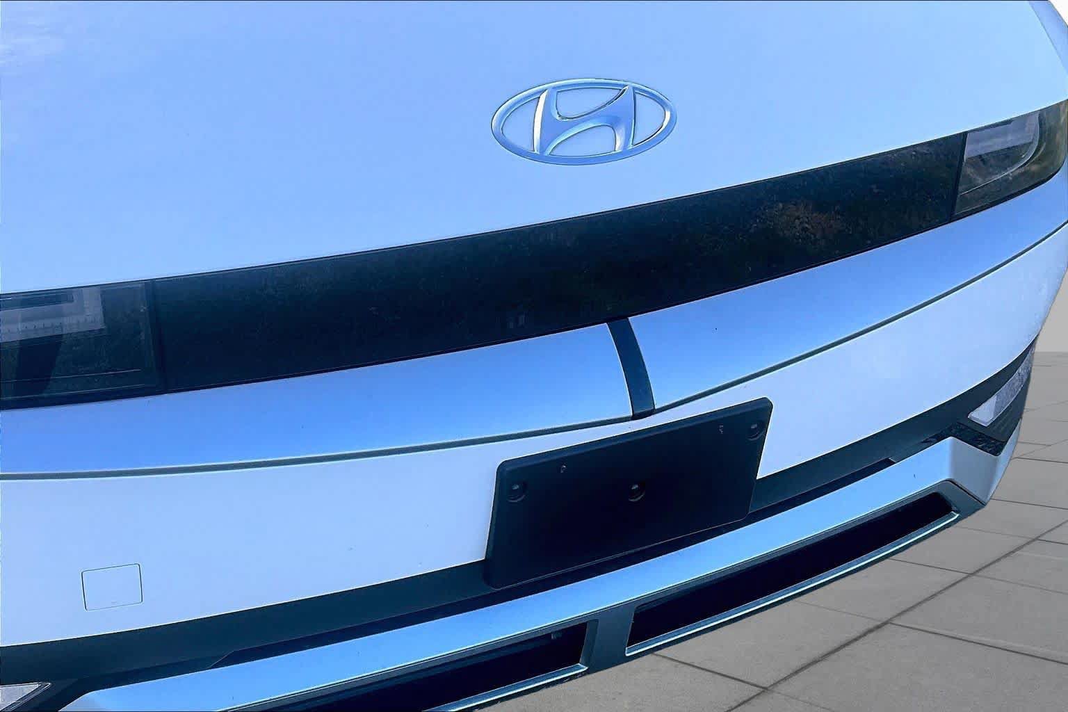Used 2024 Hyundai Ioniq 5 SE AWD/4WD image 29