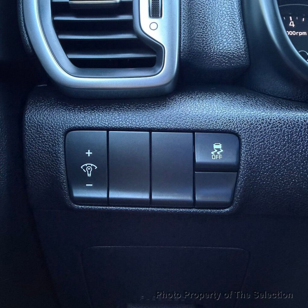 Used 2018 Kia Sportage LX image 27