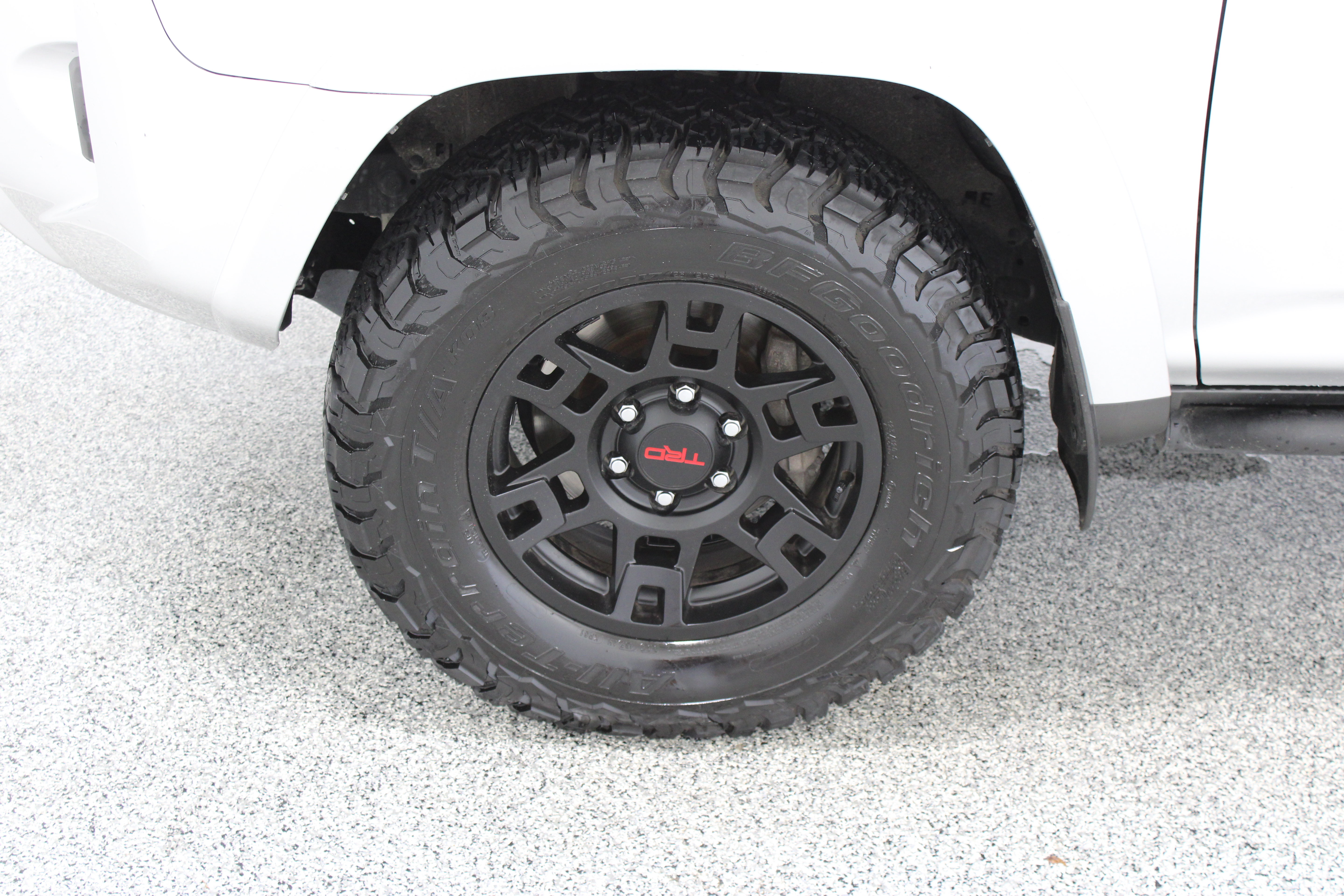 Used 2023 Toyota 4Runner TRD Off-Road Premium w/ Moonroof Package AWD/4WD image 11