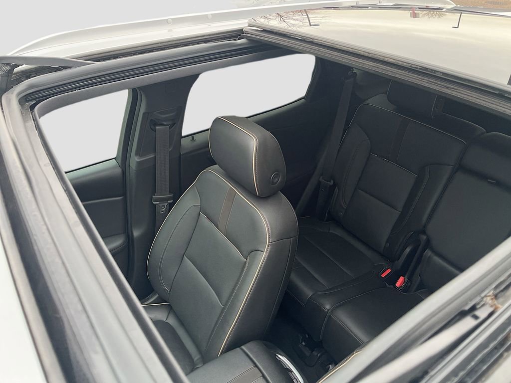 Used 2019 Chevrolet Blazer Premier w/ Sun and Wheels Package AWD/4WD image 22