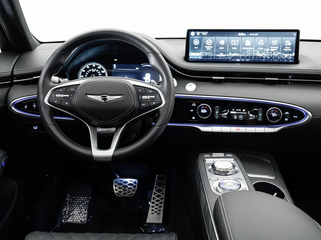 Used 2025 Genesis GV70 3.5T Sport w/ Sport Advanced Package image 16