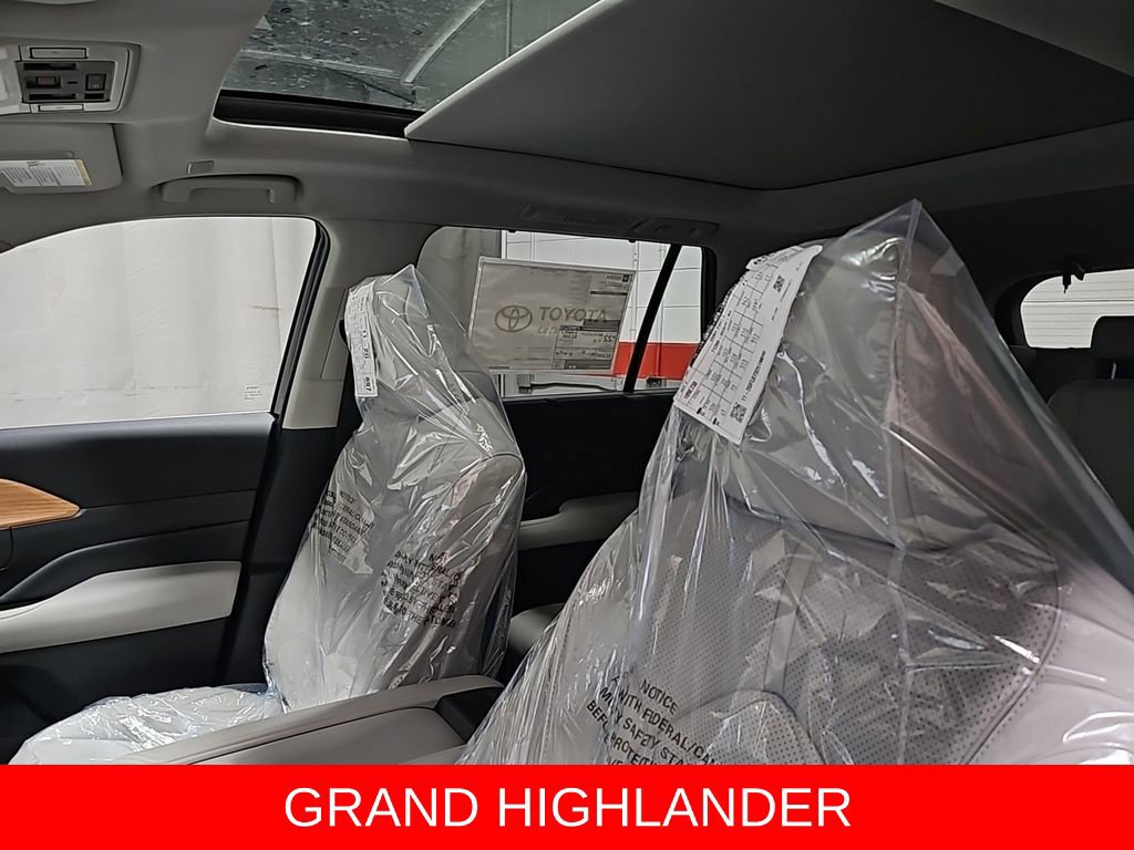 New 2026 Toyota Grand Highlander AWD image 14