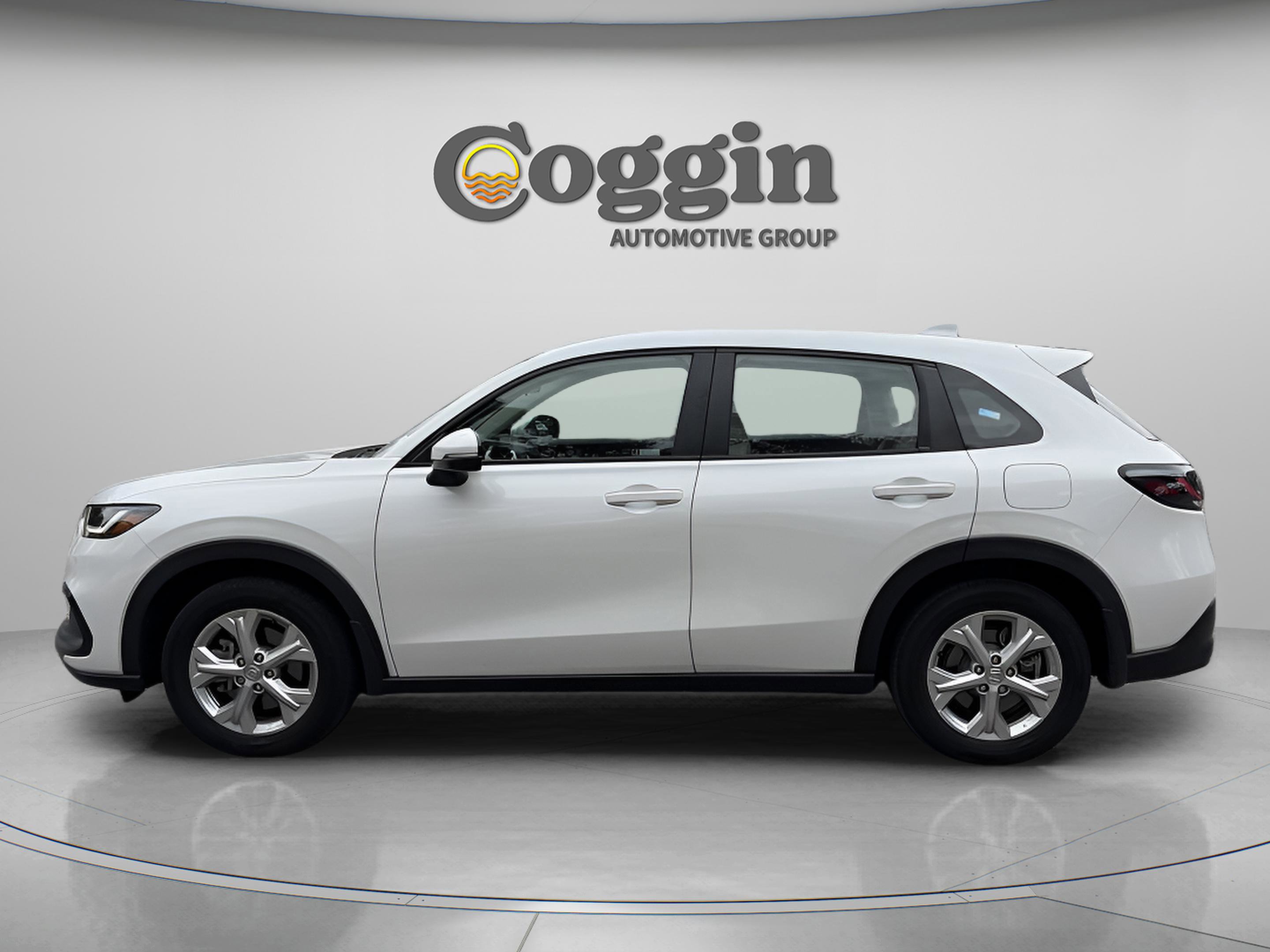 Certified 2023 Honda HR-V LX image 2