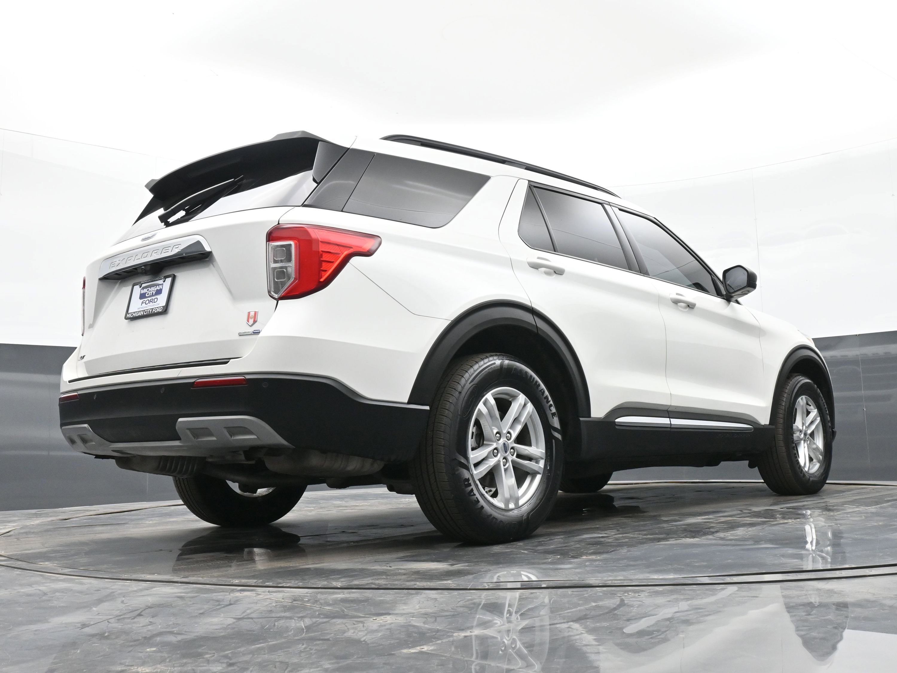 Used 2020 Ford Explorer XLT w/ Equipment Group 202A image 45