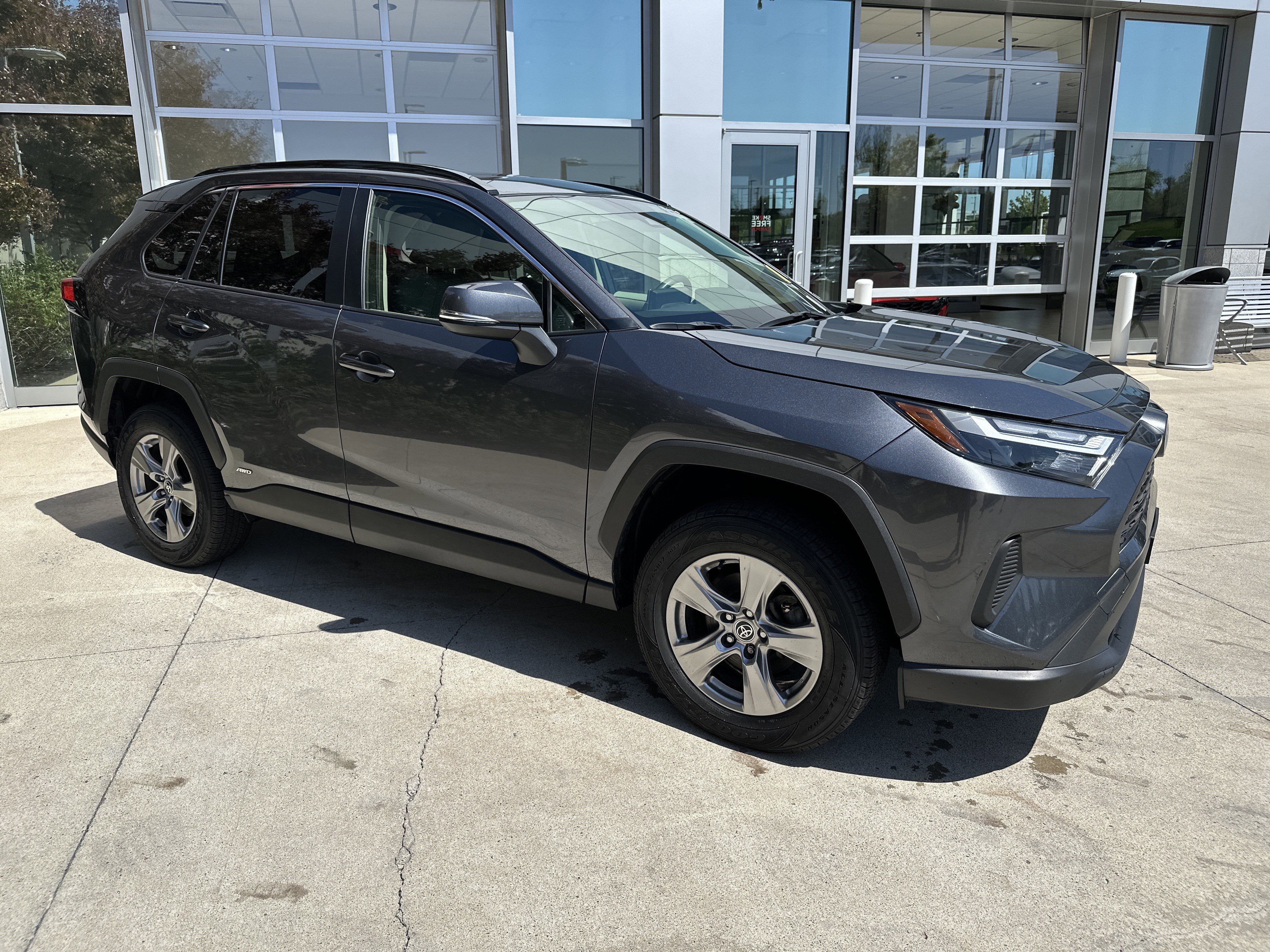 Used 2023 Toyota RAV4 XLE w/ Convenience Package AWD/4WD image 2