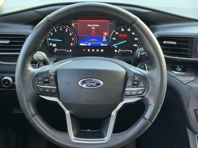 Used 2020 Ford Explorer Limited RWD image 12