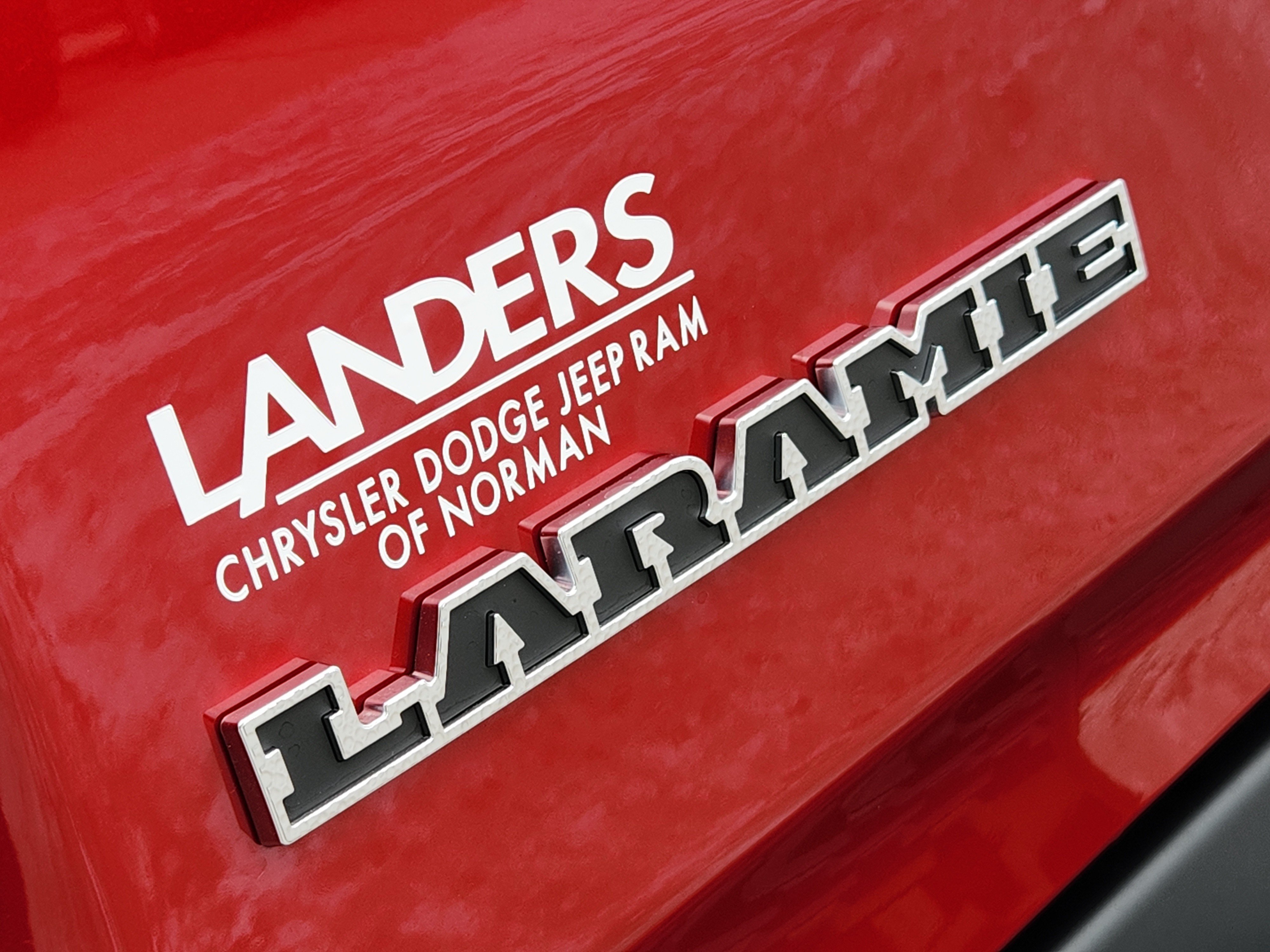 New 2026 RAM 1500 Laramie AWD/4WD image 8