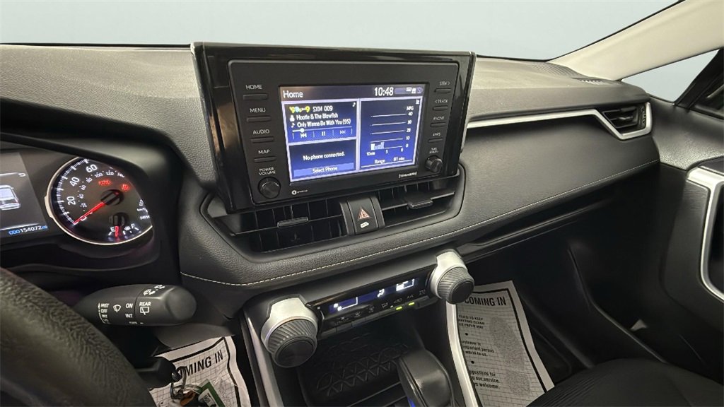 Used 2022 Toyota RAV4 LE image 20