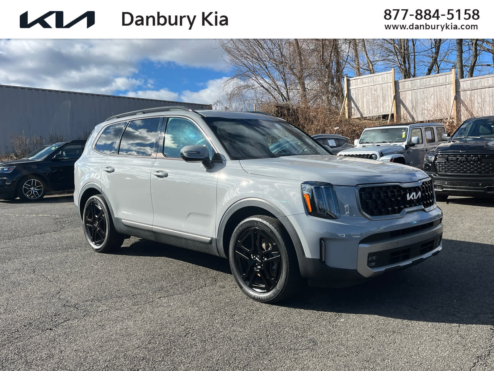 Used 2023 Kia Telluride SX X-Line image 1