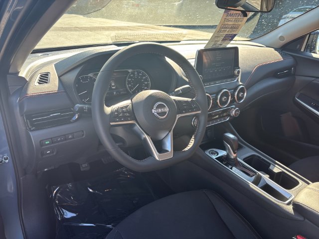 Certified 2025 Nissan Sentra SR w/ Midnight Edition FWD image 10
