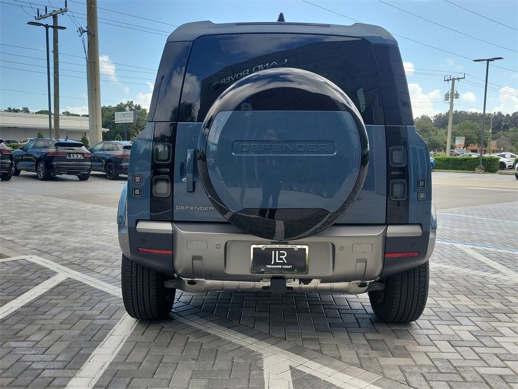 New 2026 Land Rover Defender 110 S image 4