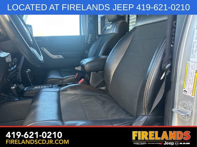 Used 2012 Jeep Wrangler Unlimited Rubicon image 17