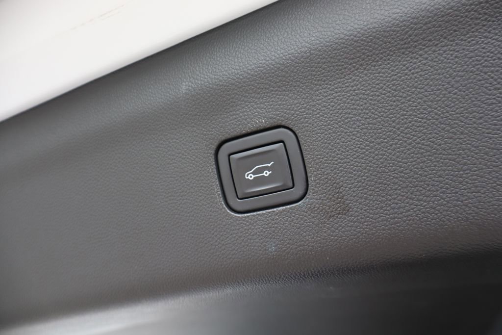 Used 2024 Buick Enclave Essence w/ LPO, Floor Liner Package image 34
