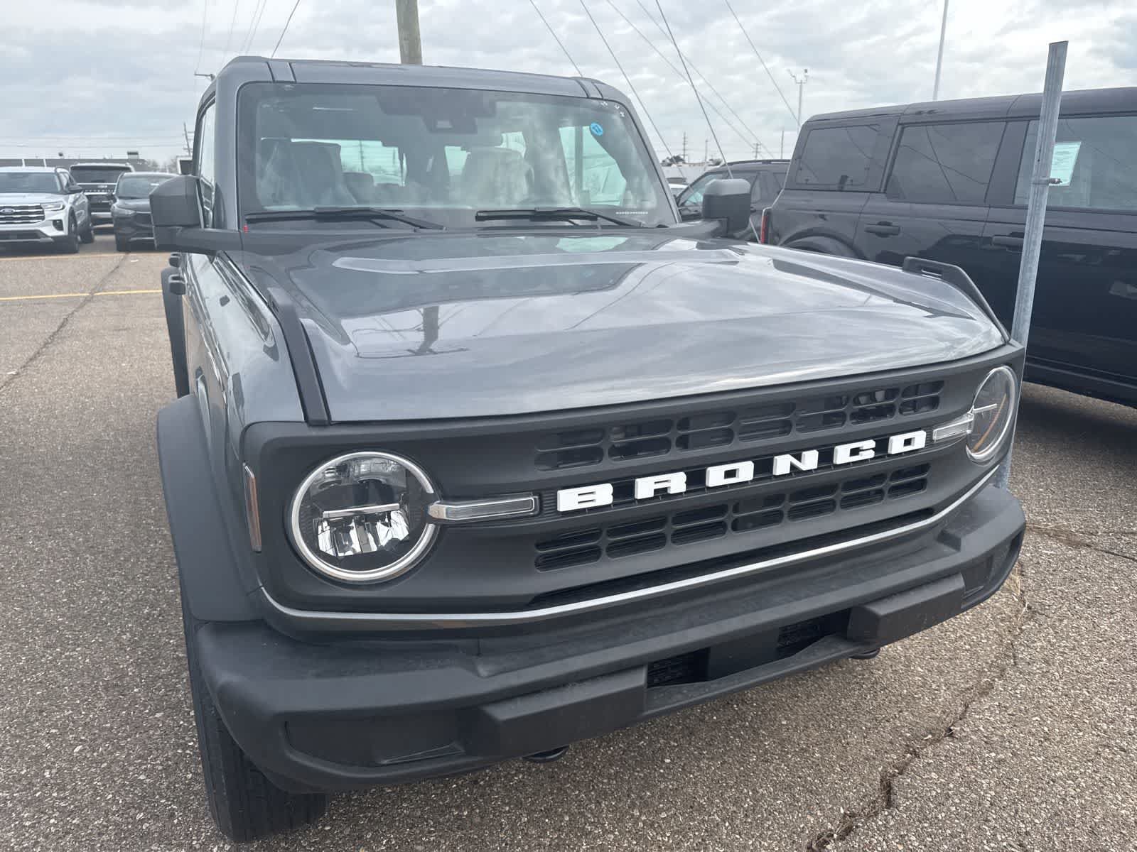 New 2026 Ford Bronco 4-Door AWD/4WD image 9