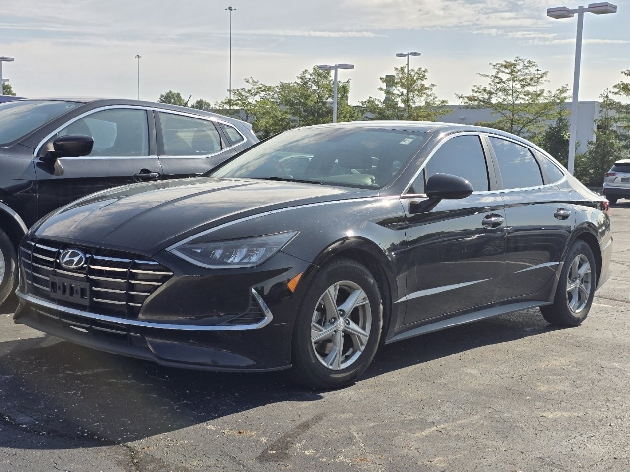 Used 2020 Hyundai Sonata SE w/ Preferred Accessory Package FWD image 3
