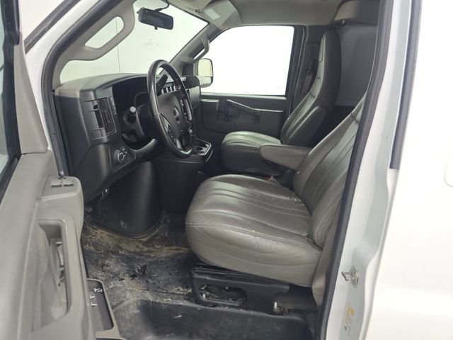 Used 2023 GMC Savana 2500 Extended image 7