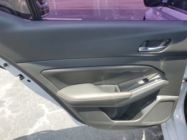 Used 2023 Nissan Altima 2.5 SR w/ SR Premium Package FWD image 8