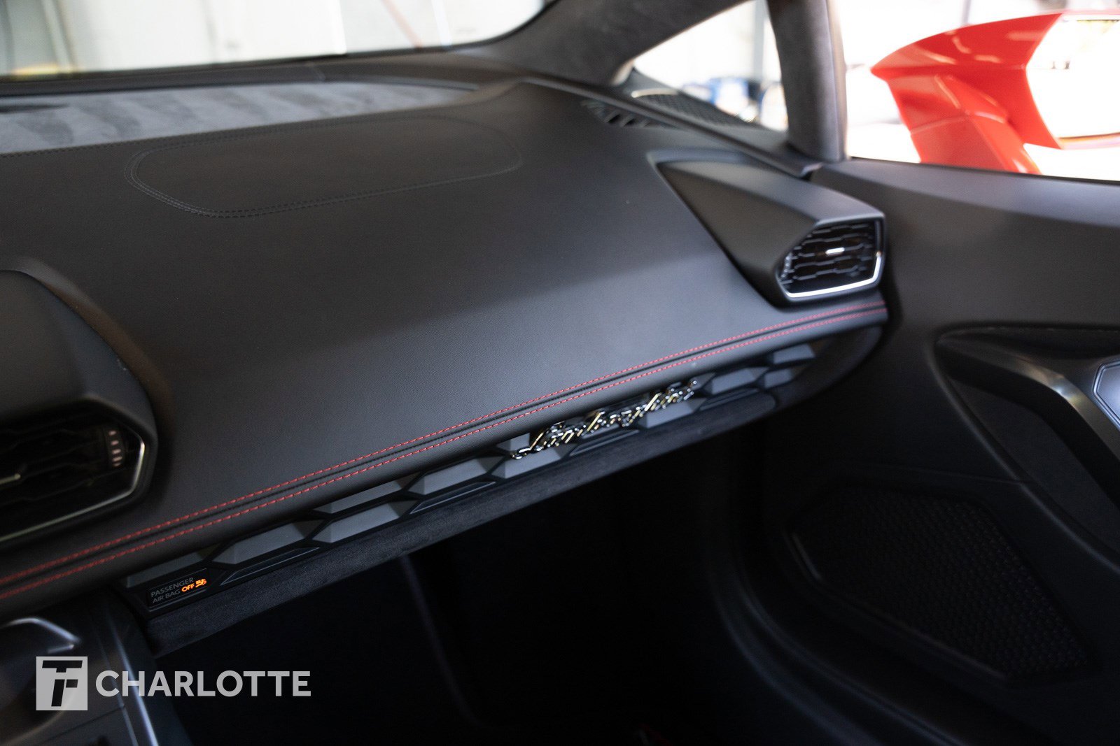Used 2016 Lamborghini Huracan LP 580-2 RWD image 27
