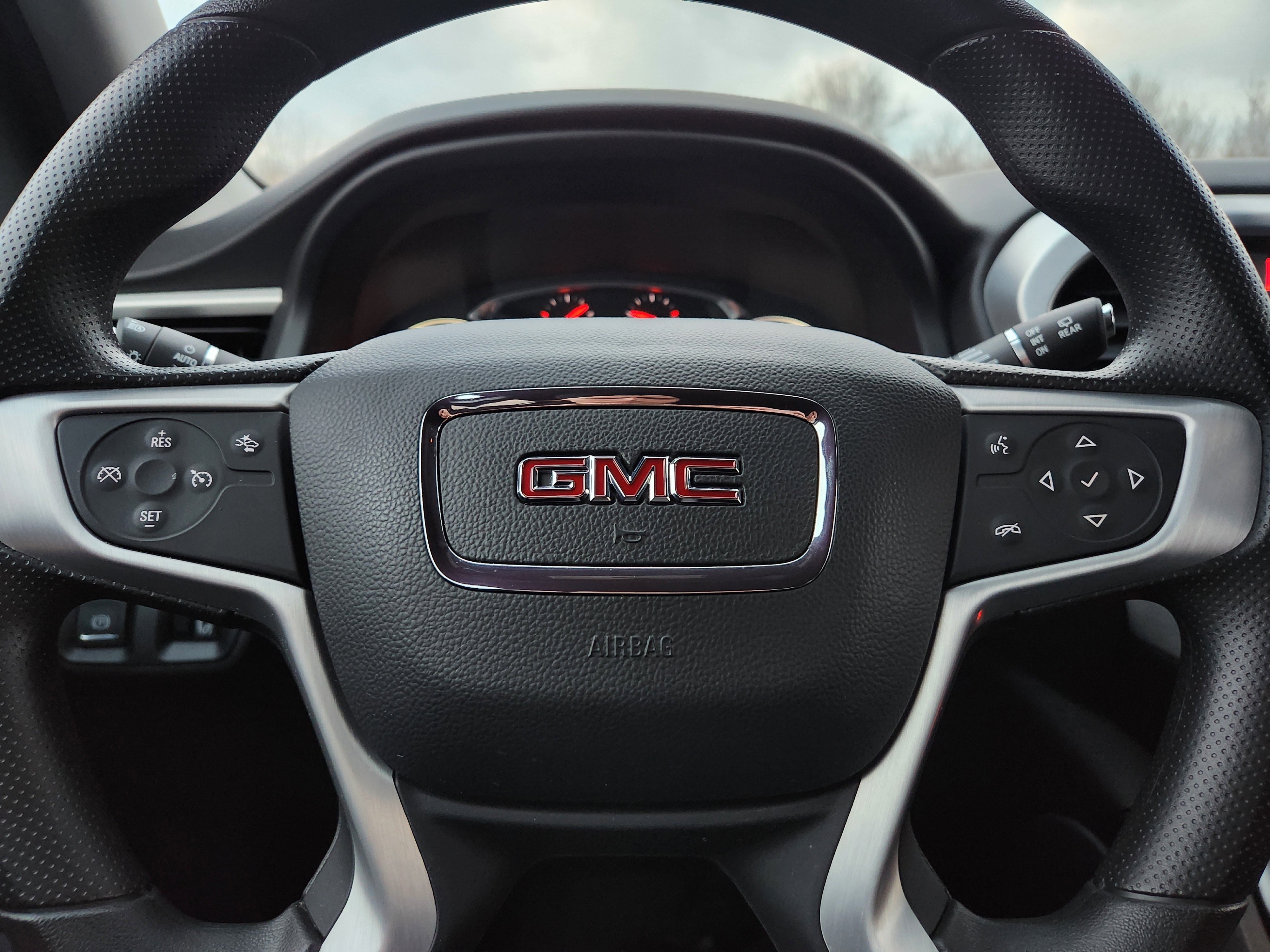 Used 2023 GMC Acadia SLE w/ LPO, Floor Liner Package image 23