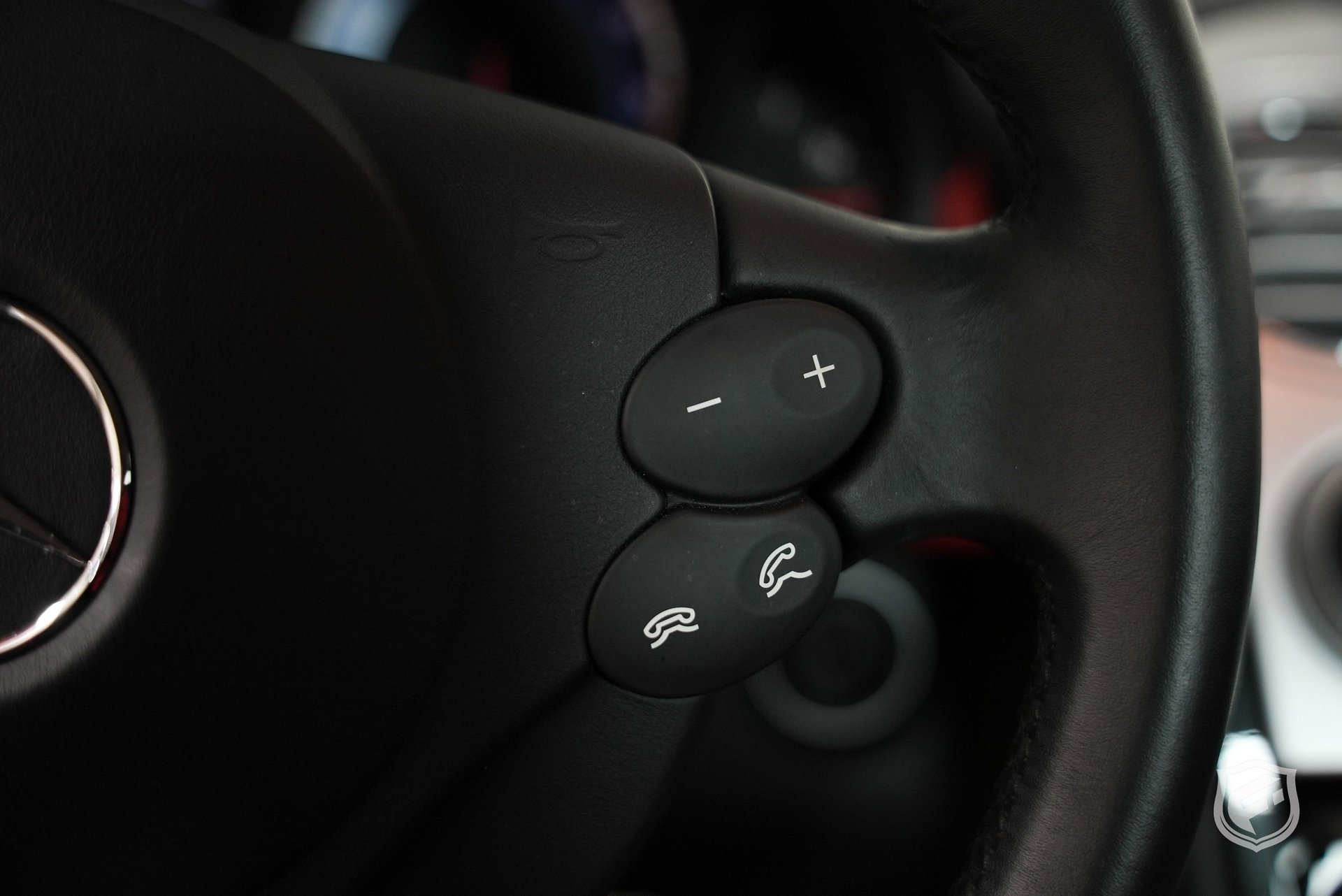 Used 2005 Mercedes-Benz SLR image 28