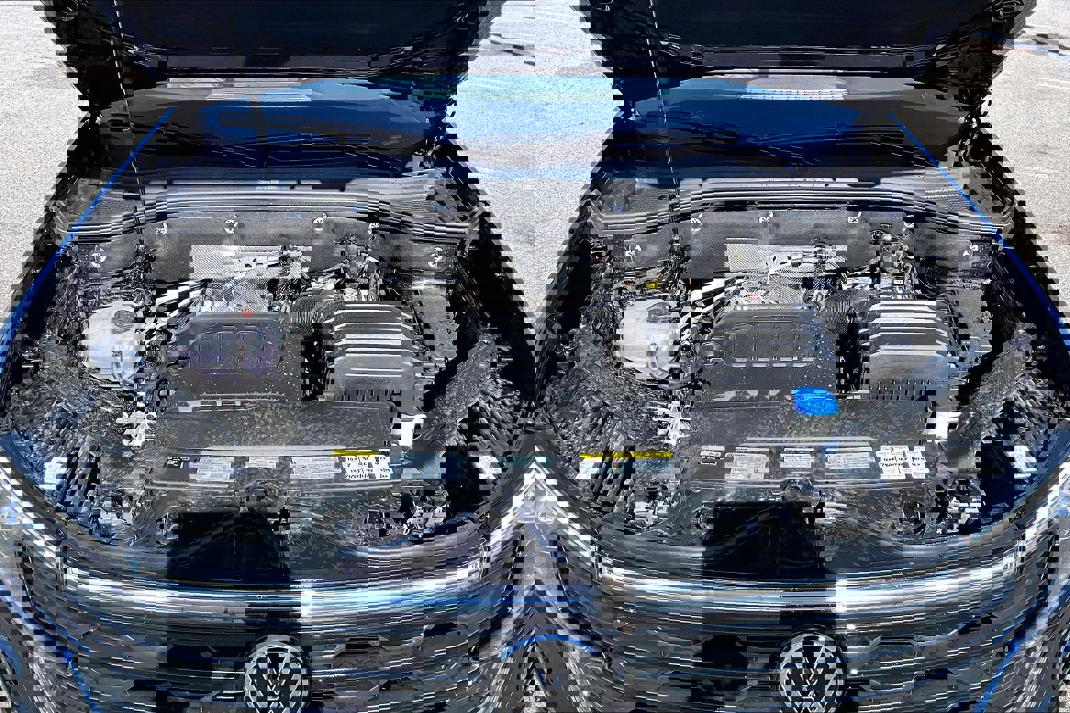 Used 2024 Volkswagen Atlas Cross Sport SE w/ Panoramic Sunroof Package image 32