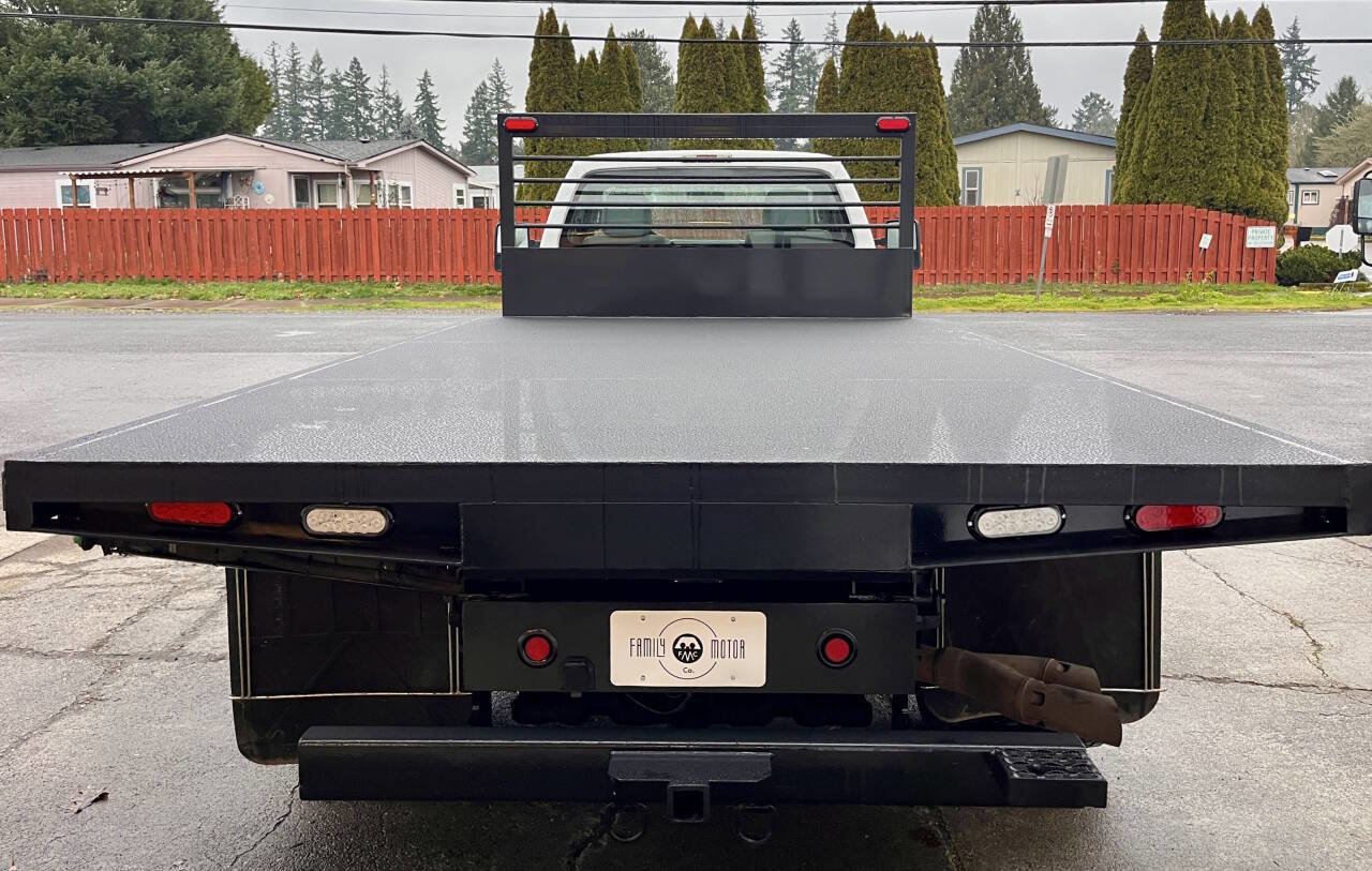 Used 2014 Ford F550 2WD Regular Cab Super Duty image 9