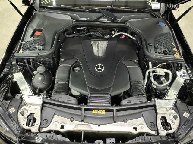 Used 2017 Mercedes-Benz E 400 4MATIC Wagon image 74