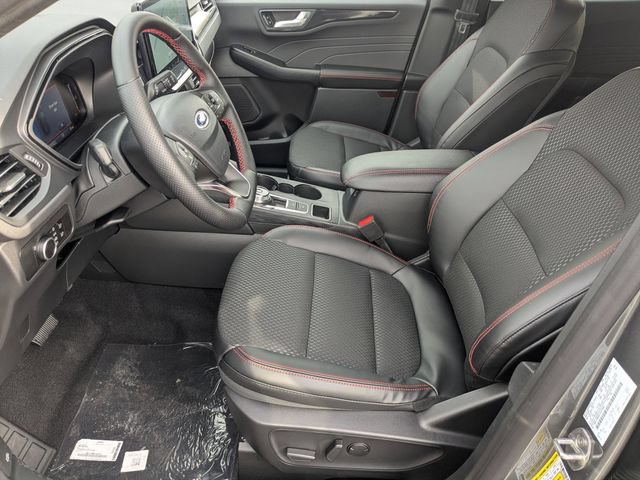 New 2026 Ford Escape ST-Line w/ Tech Pack #1 AWD/4WD image 16