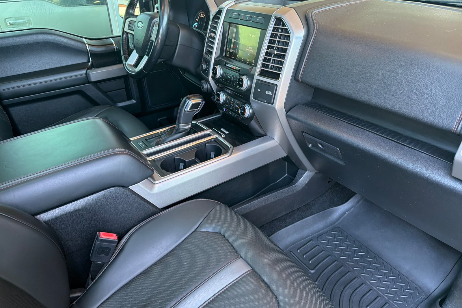 Used 2018 Ford F150 Platinum w/ Technology Package AWD/4WD image 16