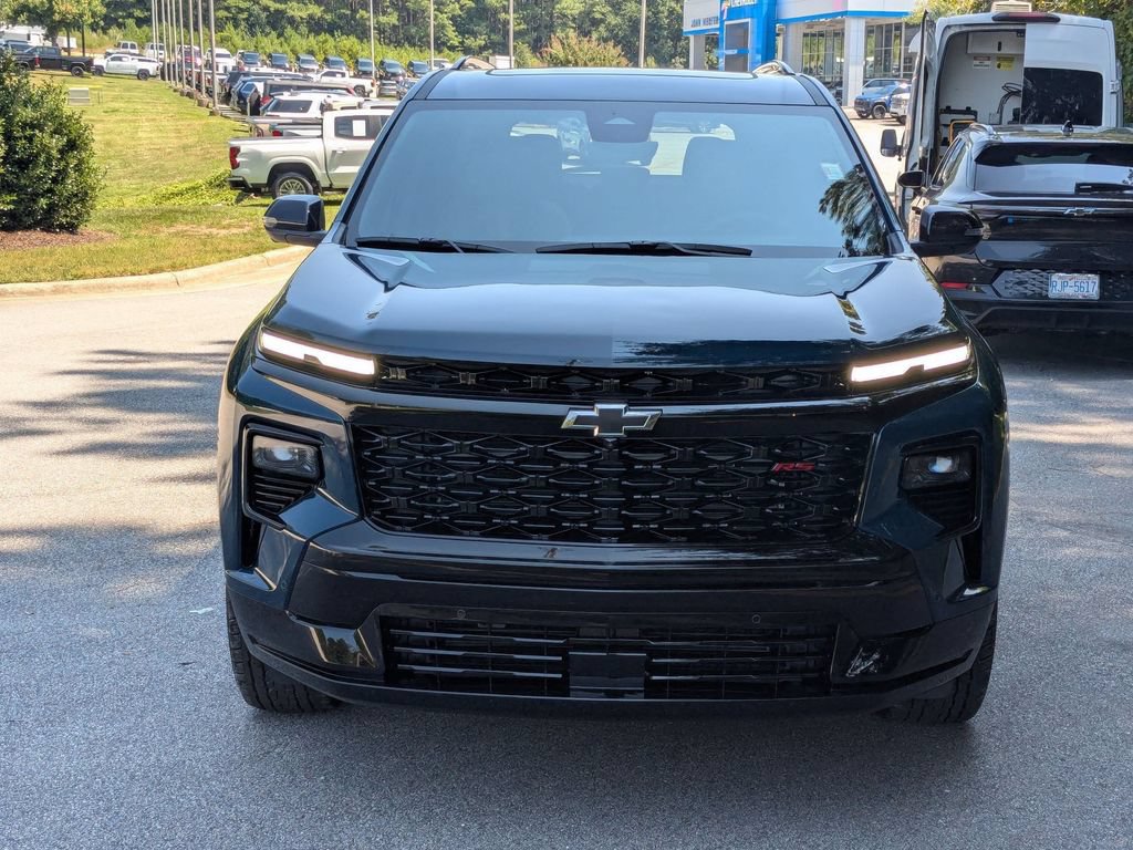 New 2027 Chevrolet Traverse RS FWD image 3