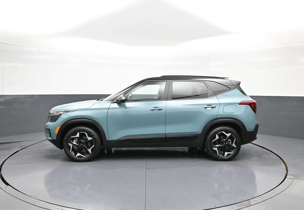 Certified 2025 Kia Seltos S AWD/4WD image 9