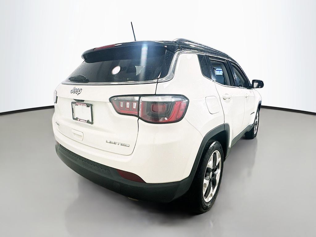Used 2018 Jeep Compass Limited w/ Navigation Group AWD/4WD image 8