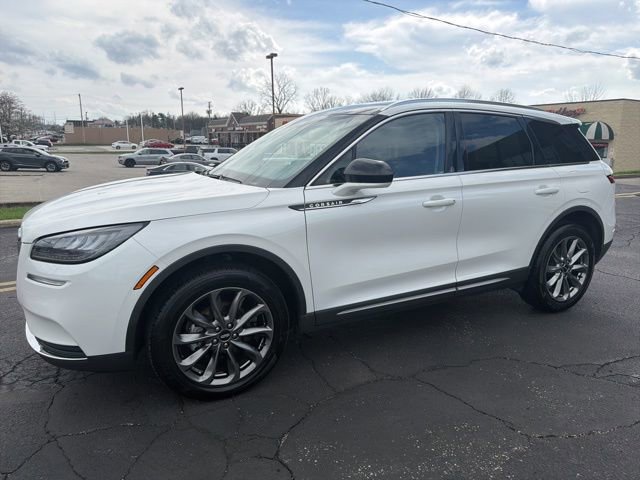 Used 2021 Lincoln Corsair AWD w/ Premium Package image 3