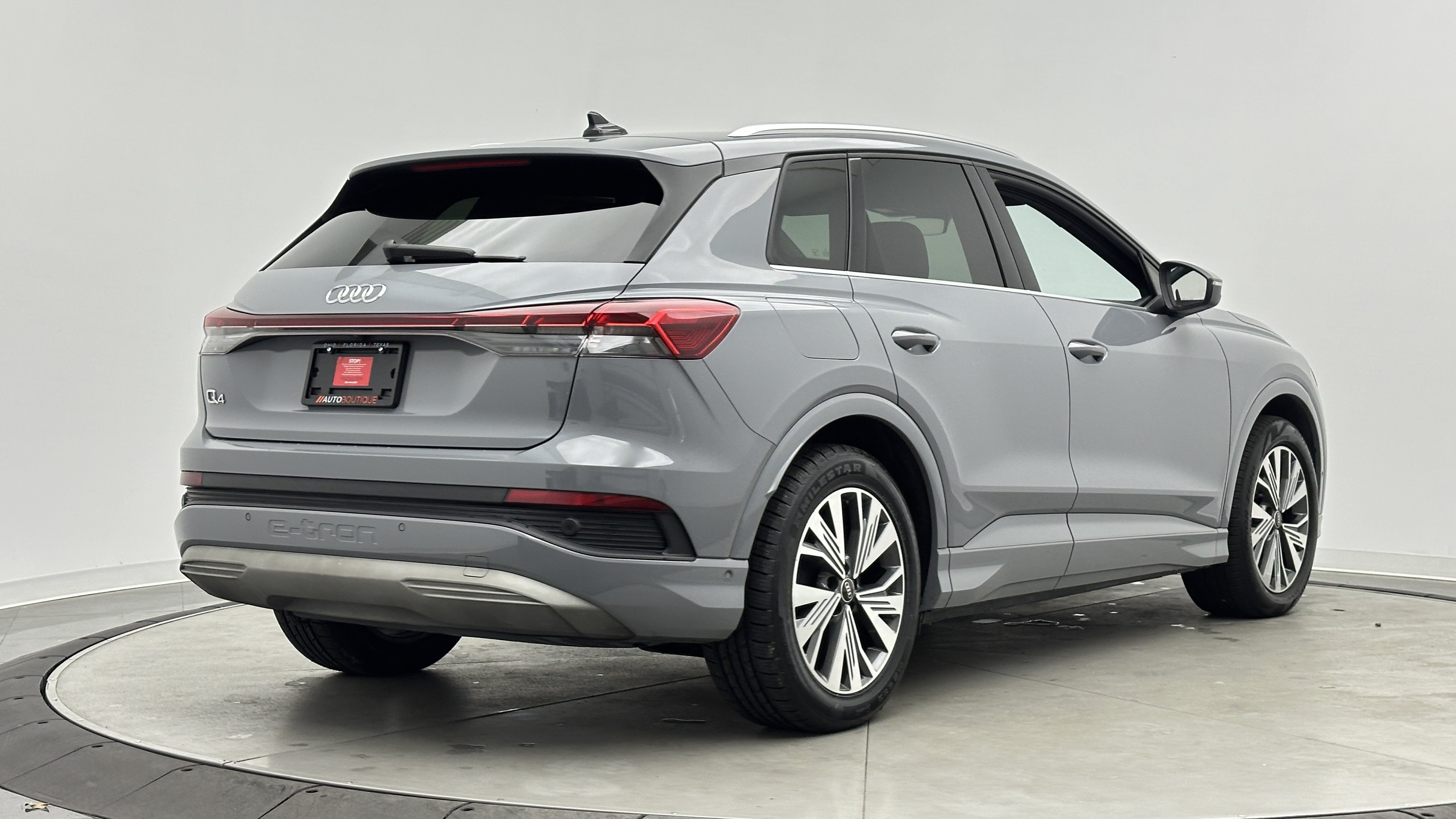 Used 2023 Audi Q4 e-tron Premium Plus w/ Premium Plus RWD image 8