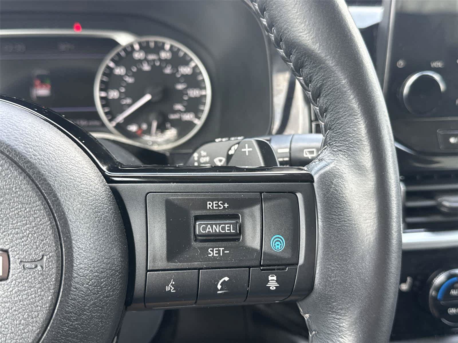 Used 2022 Nissan Pathfinder SL w/ SL Premium Package AWD/4WD image 21