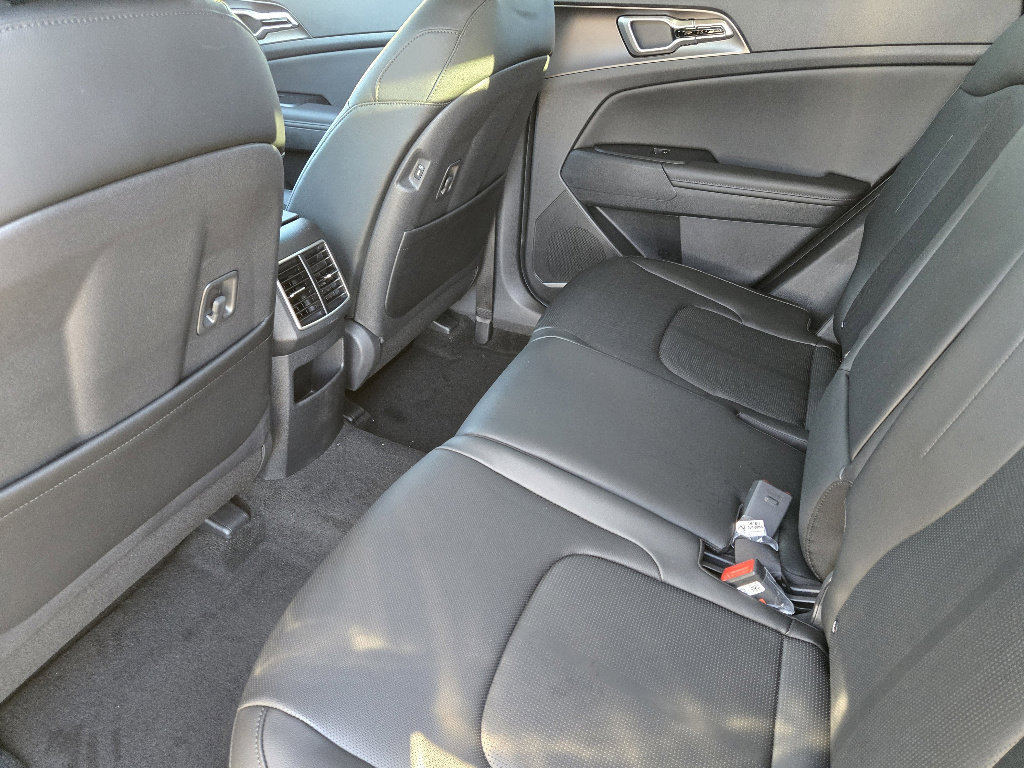 New 2026 Kia Sportage EX w/ EX Panorama Roof Package image 20