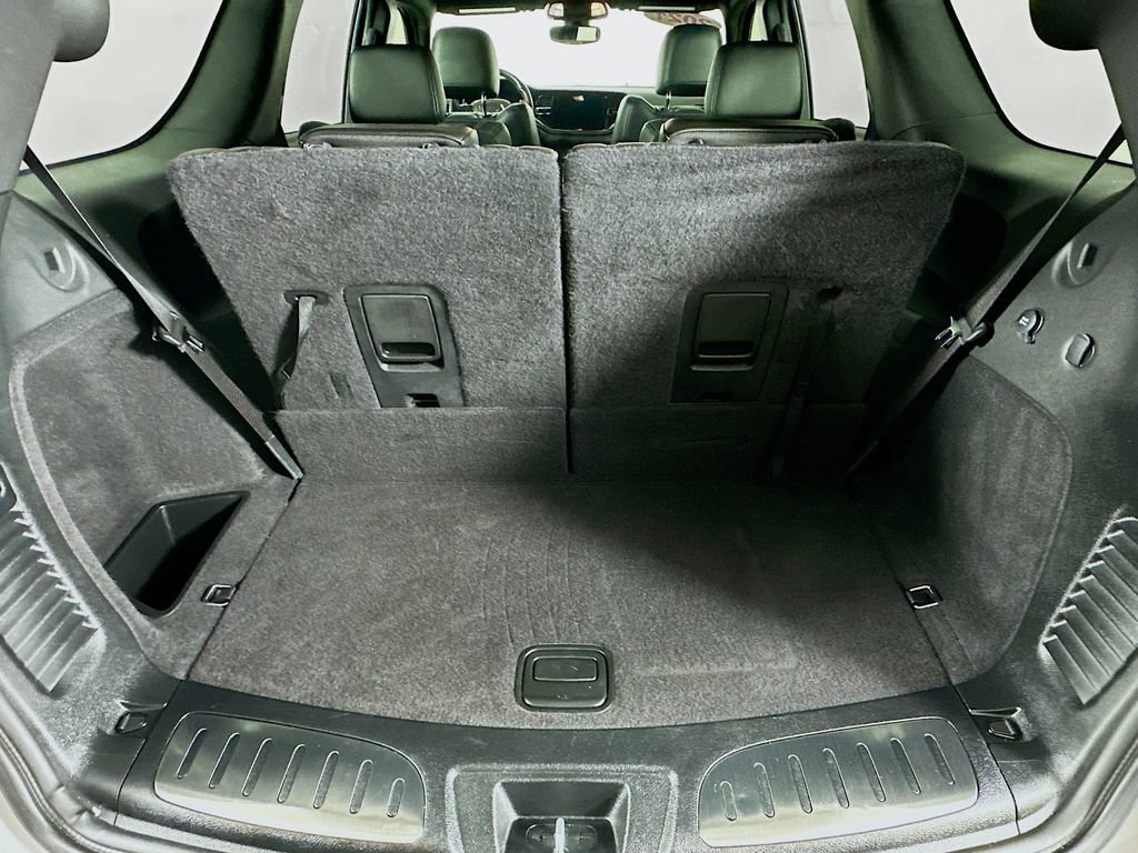 Certified 2021 Dodge Durango R/T w/ Blacktop Package image 38