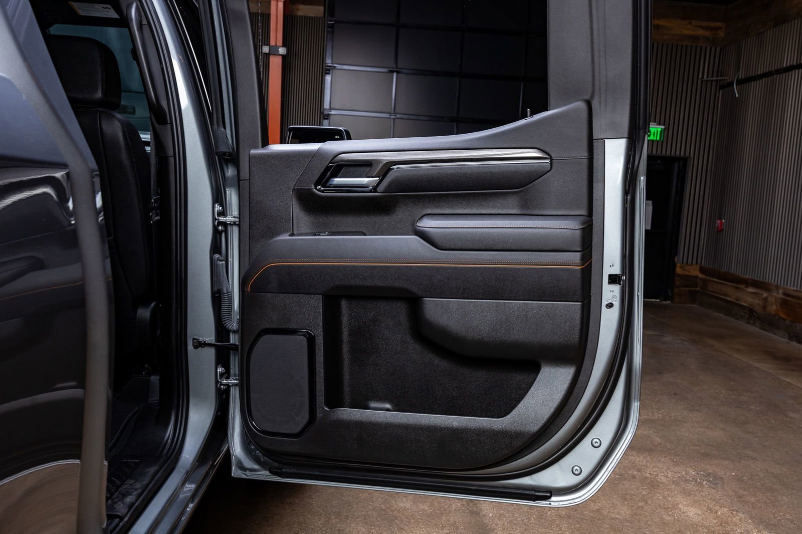 Used 2025 GMC Sierra 1500 AT4 w/ AT4 Premium Package image 38