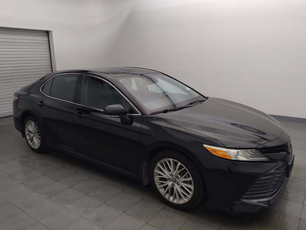 Used 2018 Toyota Camry XLE FWD image 11
