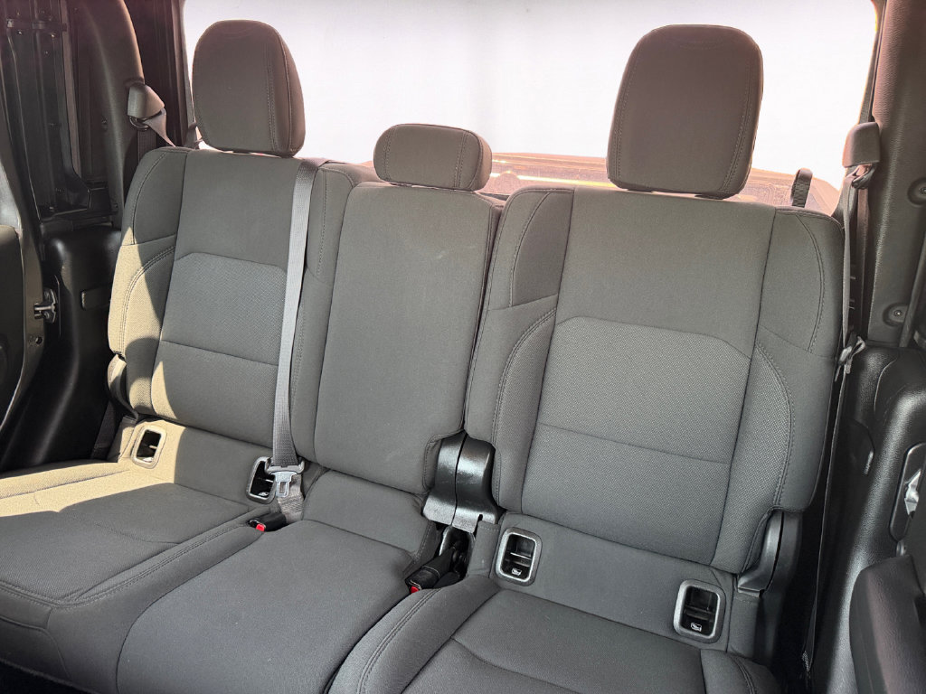 Used 2022 Jeep Gladiator Sport AWD/4WD image 13