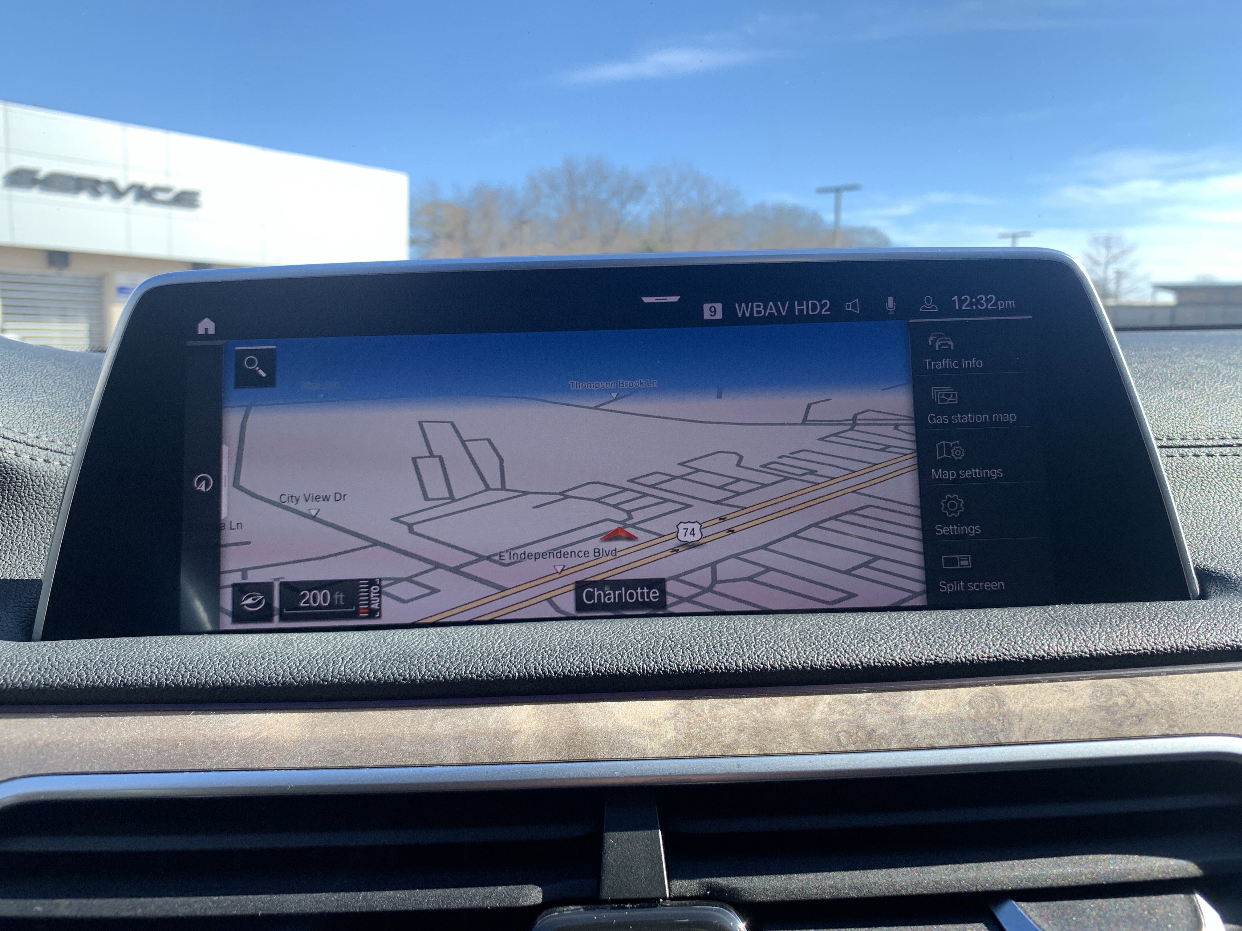 Used 2020 BMW 740i w/ Premium Package image 24