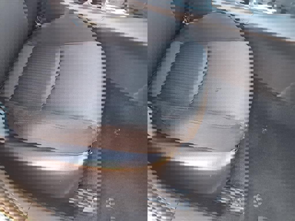 Used 2015 MAZDA MAZDA3 i SV image 17