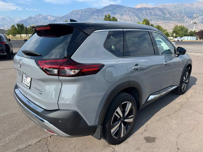 Used 2023 Nissan Rogue Platinum AWD/4WD image 5