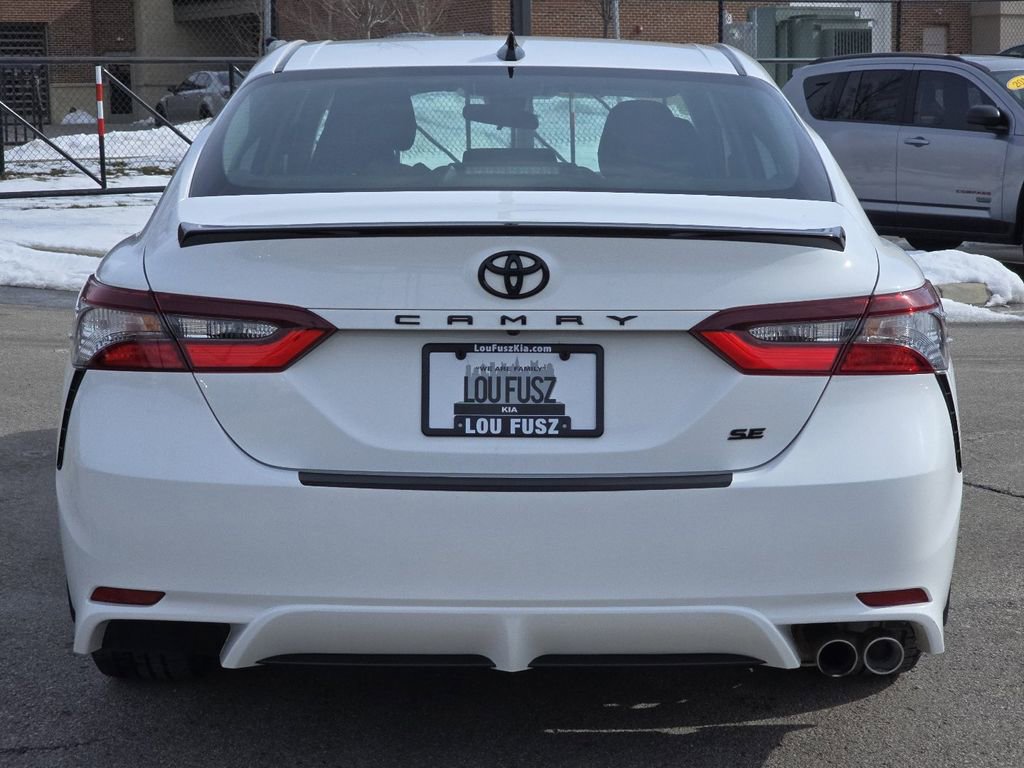 Used 2021 Toyota Camry SE image 13