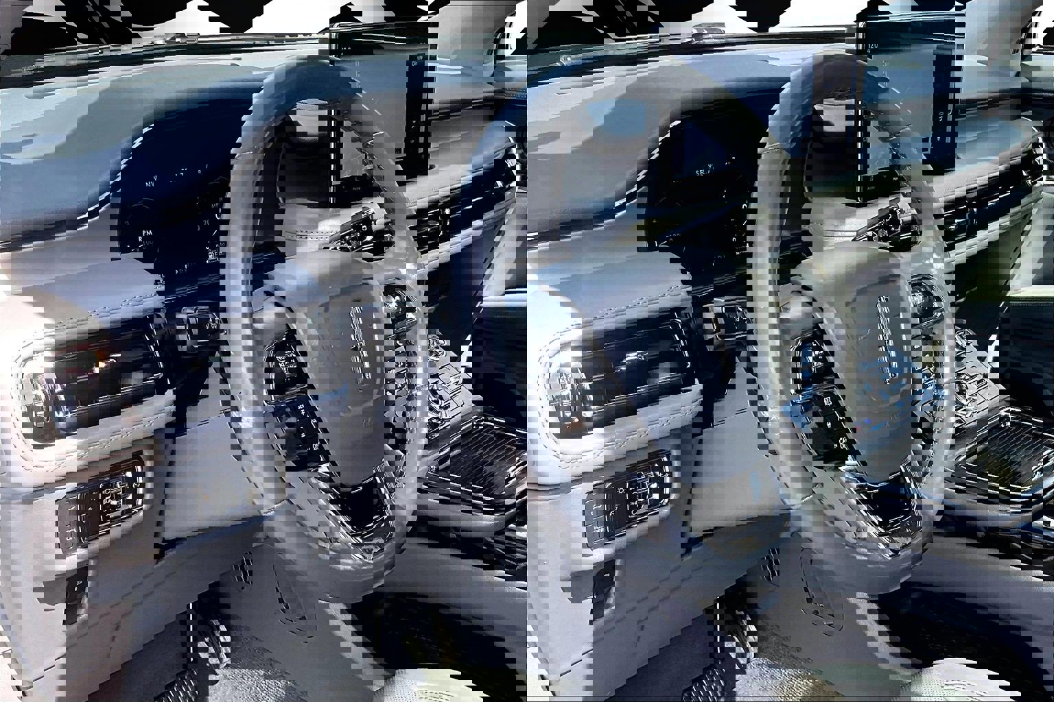 Used 2021 Lincoln Nautilus Reserve image 13