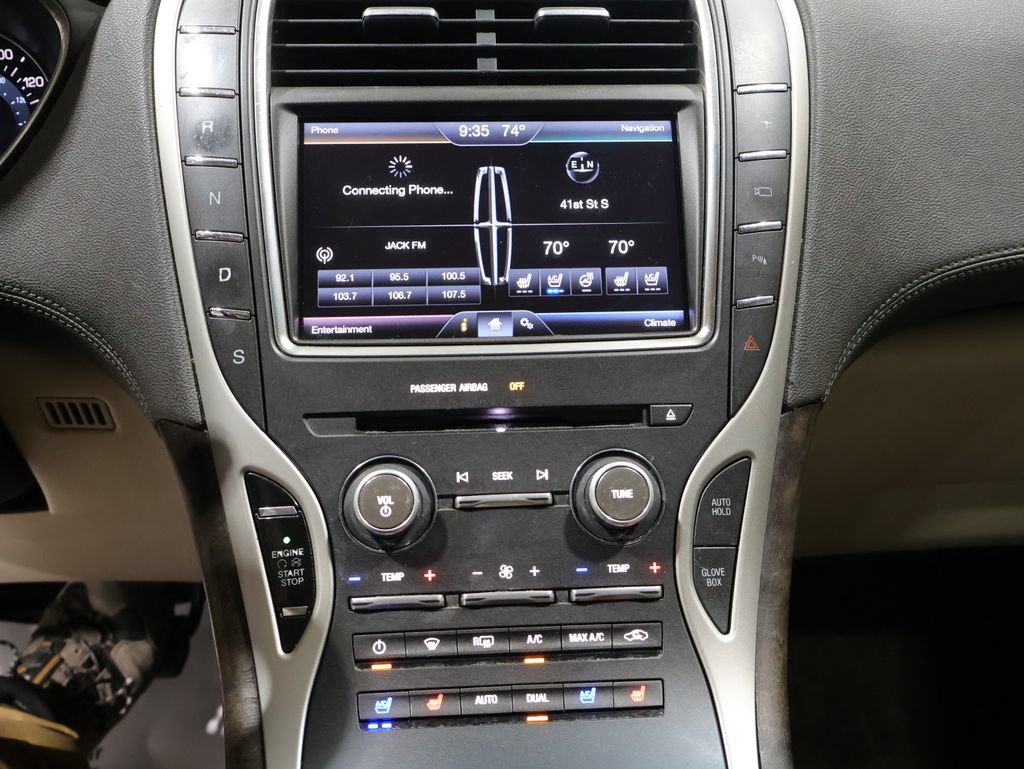 Used 2016 Lincoln MKX Reserve w/ Luxury Package AWD/4WD image 25