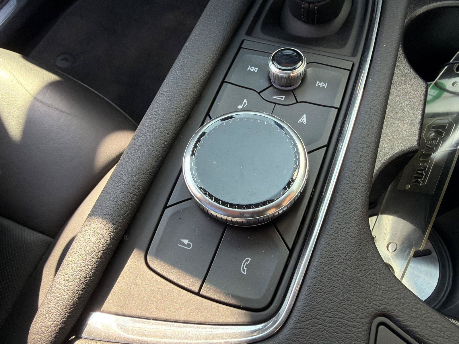 Used 2023 Cadillac XT5 Premium Luxury AWD/4WD image 33